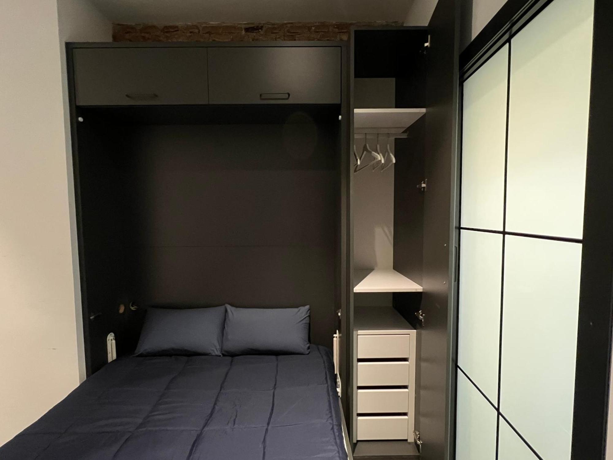 One Bedroom, Bed, Sofa Bed, Home-office, Modern, Quiet, Fully Equipped, Powerful Ac, 300 Mbps Fibre, Washer And Dryer Apartment Málaga