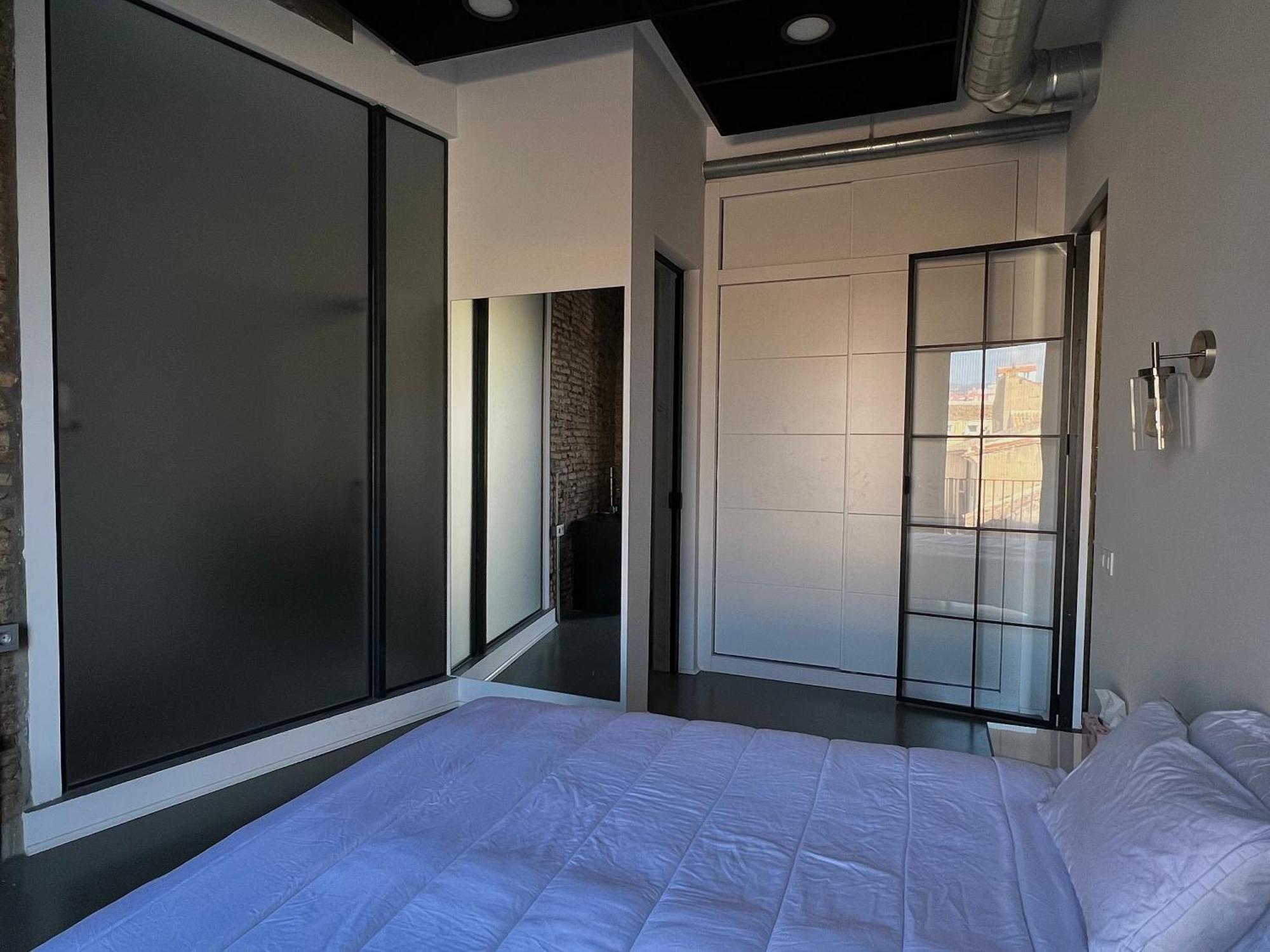 One Bedroom, Bed, Sofa Bed, Home-office, Modern, Quiet, Fully Equipped, Powerful Ac, 300 Mbps Fibre, Washer And Dryer Apartment