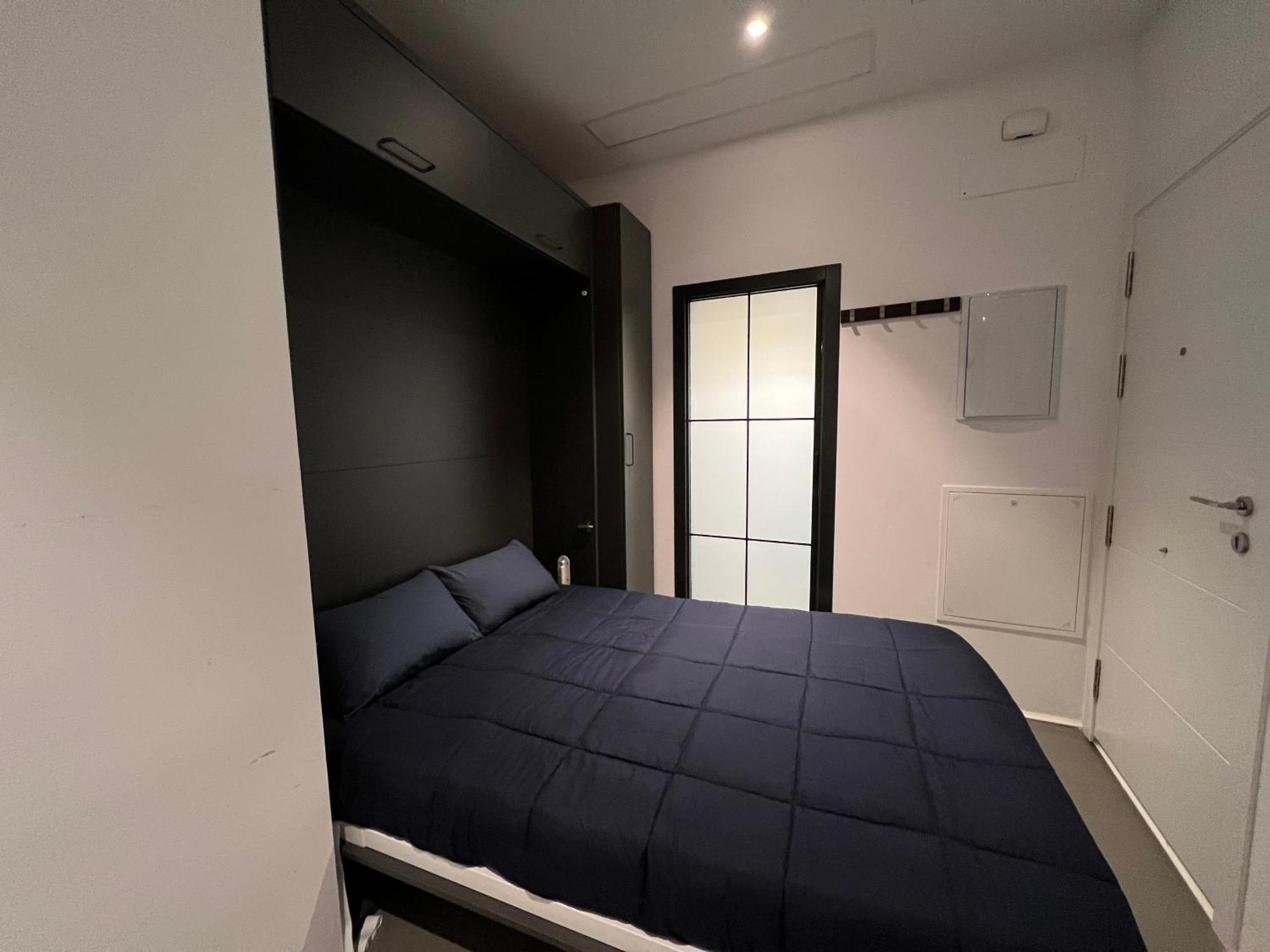 Apartment One Bedroom, Bed, Sofa Bed, Home-office, Modern, Quiet, Fully Equipped, Powerful Ac, 300 Mbps Fibre, Washer And Dryer Málaga
