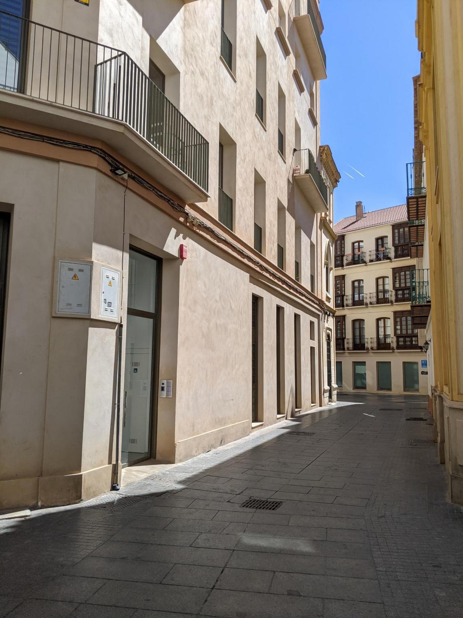 One Bedroom, Bed, Sofa Bed, Home-office, Modern, Quiet, Fully Equipped, Powerful Ac, 300 Mbps Fibre, Washer And Dryer * Málaga